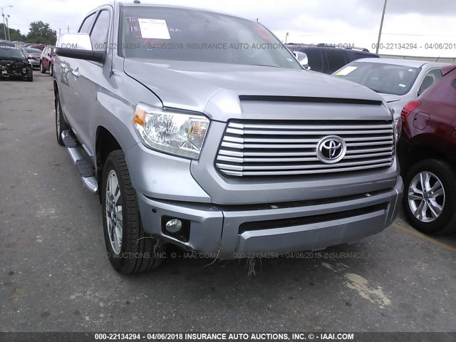 5TFAW5F10HX672014 - 2017 TOYOTA TUNDRA CREWMAX 1794/PLATINUM SILVER photo 6