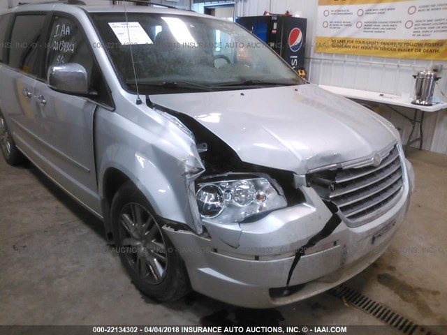 2A8HR64X08R746834 - 2008 CHRYSLER TOWN & COUNTRY LIMITED SILVER photo 6