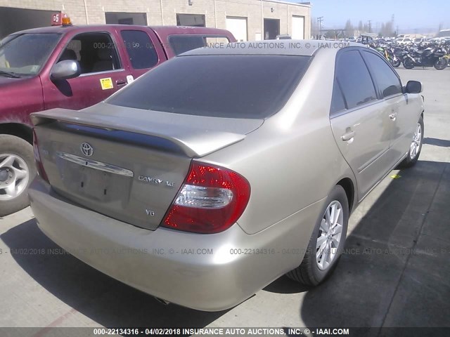 4T1BF30K53U560826 - 2003 TOYOTA CAMRY LE/XLE/SE GOLD photo 4