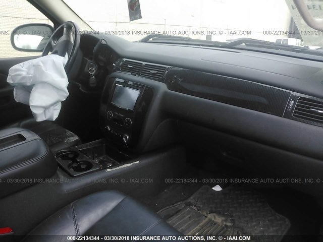 3GTRKWE34AG156949 - 2010 GMC SIERRA K1500 SLT SILVER photo 5