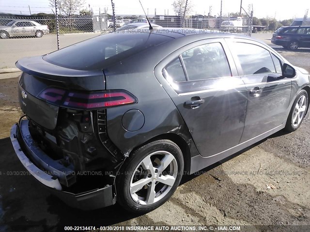 1G1RE6E44EU168823 - 2014 CHEVROLET VOLT GRAY photo 4