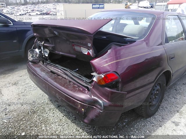 4T1BG28K1WU202834 - 1998 TOYOTA CAMRY CE/LE/XLE MAROON photo 6