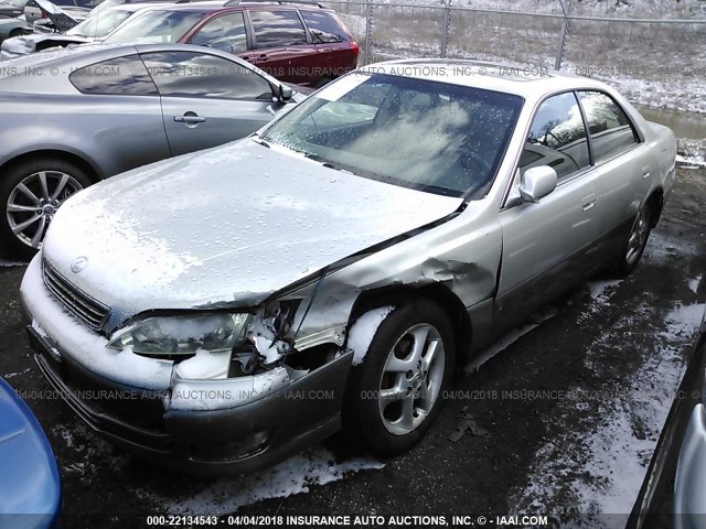 JT8BF28GX10327364 - 2001 LEXUS ES 300 GRAY photo 2