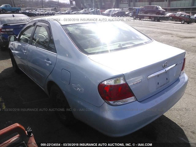 4T1BE32K05U595664 - 2005 TOYOTA CAMRY LE/XLE/SE BLUE photo 3