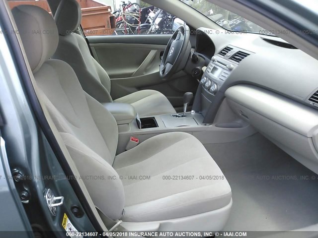 4T1BF3EK0BU679181 - 2011 TOYOTA CAMRY SE/LE/XLE GREEN photo 5