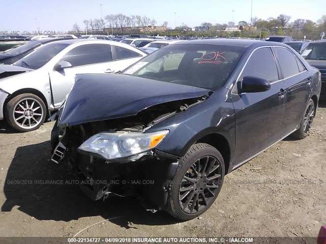 4T1BF1FK7DU245488 - 2013 TOYOTA CAMRY L/SE/LE/XLE BLUE photo 2