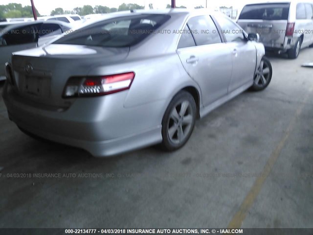 4T1BF3EK3BU230190 - 2011 TOYOTA CAMRY SE/LE/XLE SILVER photo 4