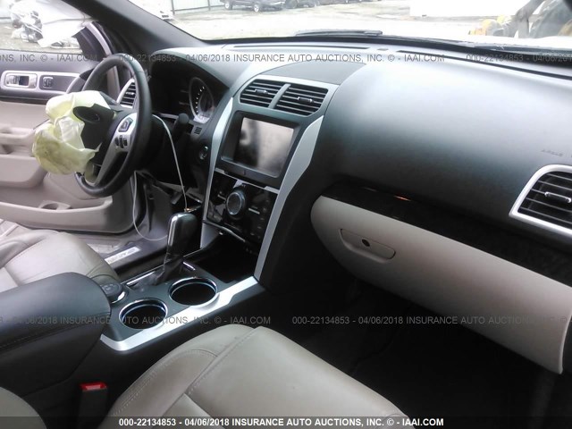 1FM5K8F80DGC93581 - 2013 FORD EXPLORER LIMITED ვერცხლისფერი ფოტო 5