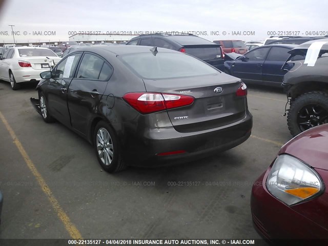 KNAFX4A65F5345517 - 2015 KIA FORTE LX GRAY photo 3