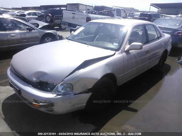 4T1BG12K8TU722267 - 1996 TOYOTA CAMRY DX/LE/XLE Champagne photo 2