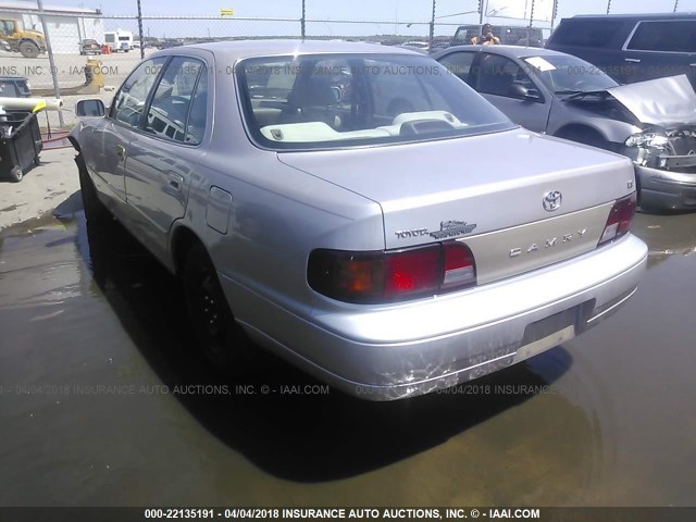 4T1BG12K8TU722267 - 1996 TOYOTA CAMRY DX/LE/XLE Champagne photo 3