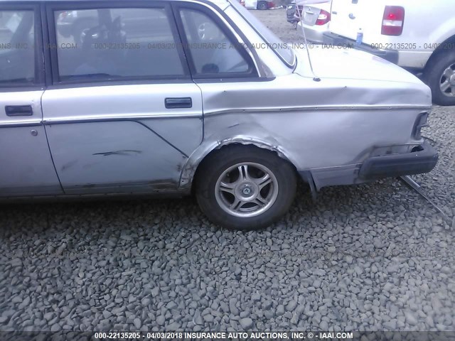 YV1AX8846H1269125 - 1987 VOLVO 244 DL/GL SILVER photo 6