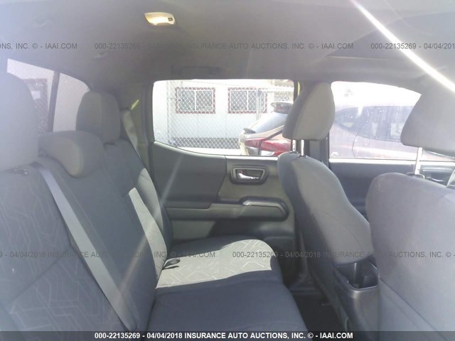 3TMCZ5AN5HM045731 - 2017 TOYOTA TACOMA DBL CAB/SR/TRDSPT/OR/PRO თეთრი ფოტო 8