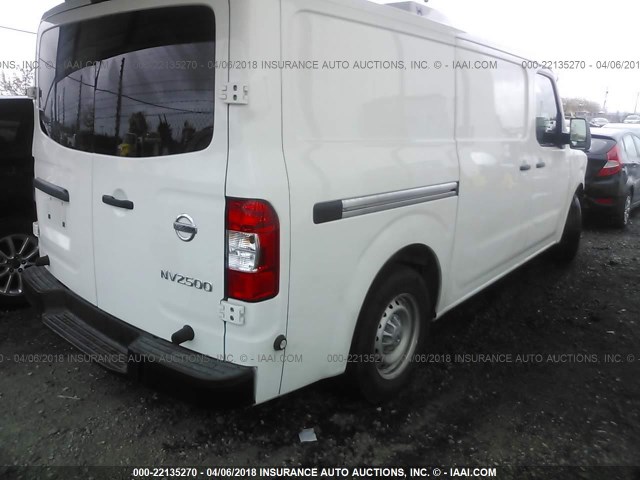 1N6BF0KY2HN806329 - 2017 NISSAN NV 1500 S/SV/2500 S/SV/SL WHITE photo 4