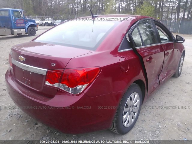 1G1PF5S90B7153714 - 2011 CHEVROLET CRUZE LT RED photo 4