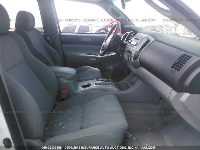 5TEJU62N28Z478856 - 2008 TOYOTA TACOMA DOUBLE CAB PRERUNNER WHITE photo 5