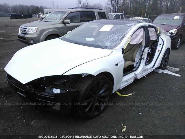 5YJSA1E21HF203174 - 2017 TESLA MODEL S WHITE photo 2