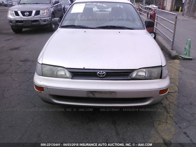 1NXAE09B8SZ341938 - 1995 TOYOTA COROLLA LE/DX თაფლისფერი ფოტო 6