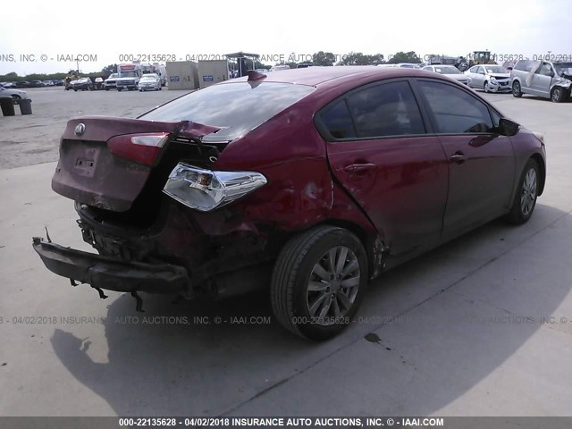 KNAFX4A61G5608166 - 2016 KIA FORTE LX RED photo 4