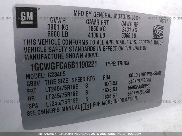 1GCWGFCA6B1190221 - 2011 CHEVROLET EXPRESS G2500  WHITE photo 9