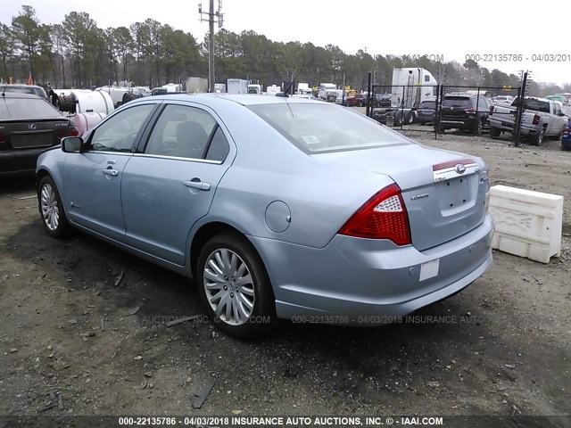 3FADP0L32AR379450 - 2010 FORD FUSION HYBRID Light Blue photo 3