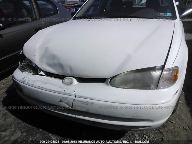 1Y1SK52822Z411039 - 2002 CHEVROLET GEO PRIZM LSI 白色 照片 6