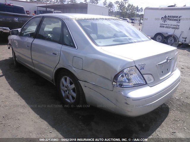 4T1BF28BXYU029840 - 2000 TOYOTA AVALON XL/XLS SILVER photo 3