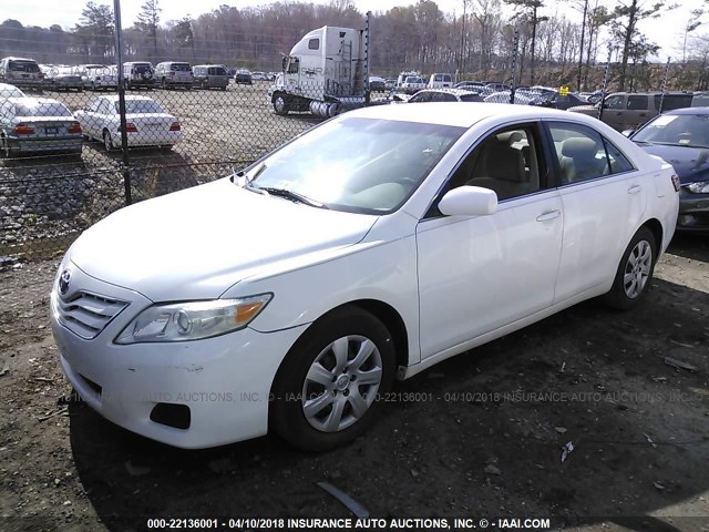 4T4BF3EK8AR007311 - 2010 TOYOTA CAMRY SE/LE/XLE Ақ фото 2