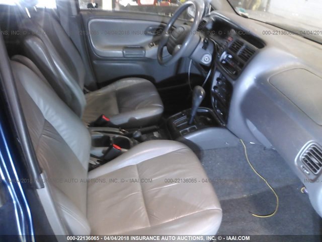 2CNBJ634X46909461 - 2004 CHEVROLET TRACKER LT BLUE photo 5