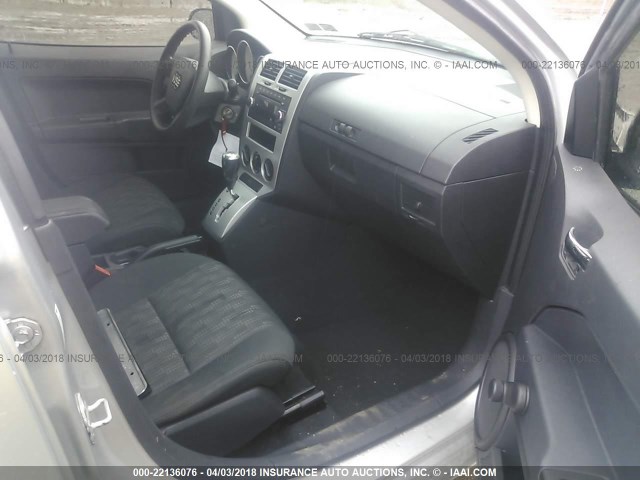 1B3HB28A09D151529 - 2009 DODGE CALIBER SE SILVER photo 5