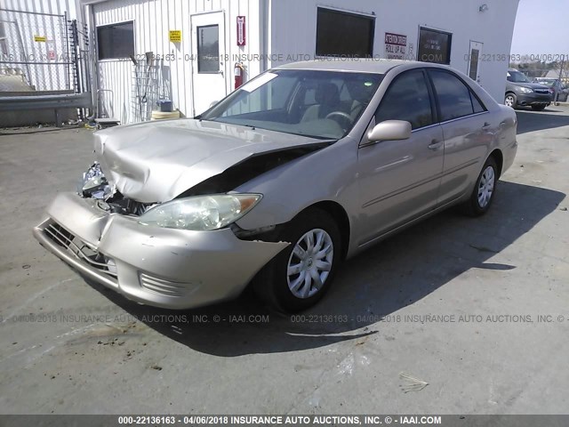 4T1BE32KX6U672638 - 2006 TOYOTA CAMRY LE/XLE/SE GOLD photo 2