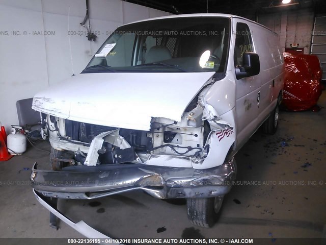 1FTNE24L83HB63749 - 2003 FORD ECONOLINE E250 VAN WHITE photo 2