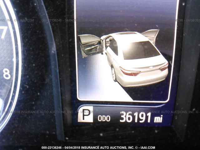 4T1BF1FK0GU204141 - 2016 TOYOTA CAMRY LE/XLE/SE/XSE SILVER photo 7