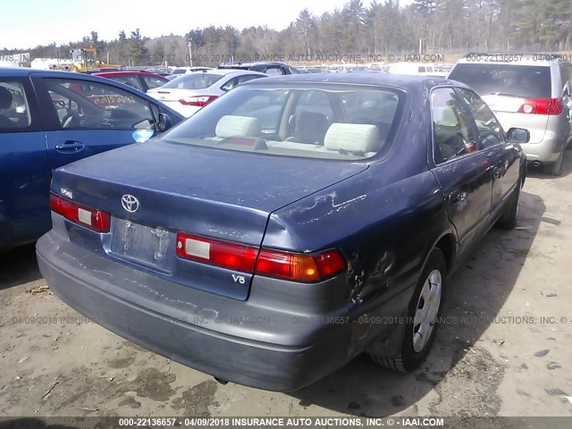 4T1BF22K8WU069405 - 1998 TOYOTA CAMRY CE/LE/XLE BLUE photo 4