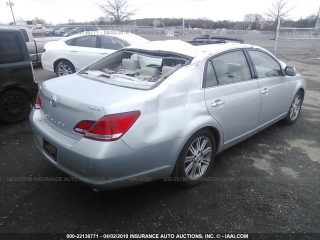 4T1BK36B96U139764 - 2006 TOYOTA AVALON XL/XLS/TOURING/LIMITED SILVER photo 4