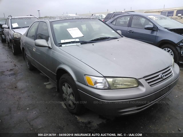 4T1BG22K8XU442652 - 1999 TOYOTA CAMRY CE/LE/XLE GRAY photo 1