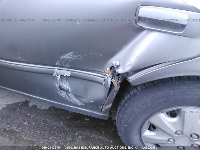 4T1BG22K8XU442652 - 1999 TOYOTA CAMRY CE/LE/XLE 灰色 照片 6