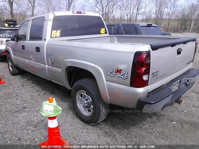 1GCGK23U04F144959 - 2004 CHEVROLET SILVERADO K2500 SILVER photo 3