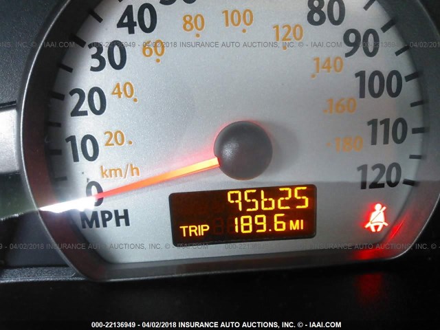 1G8AL52F14Z102459 - 2004 SATURN ION LEVEL 3 SILVER photo 7