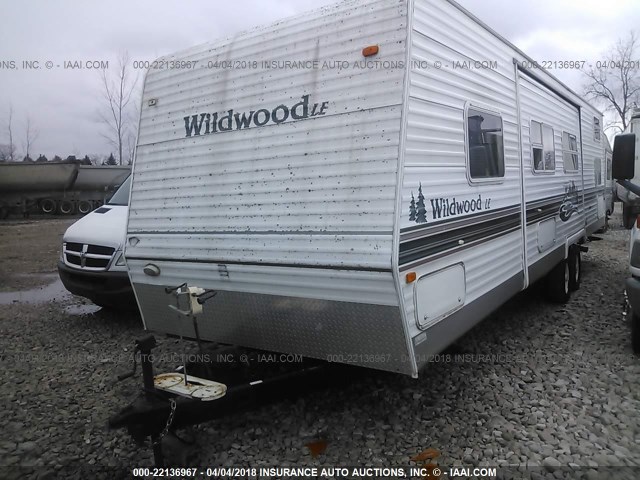4X4TWDG2X4A233792 - 2004 FOREST RIVER WILDWOOD  白色 照片 2