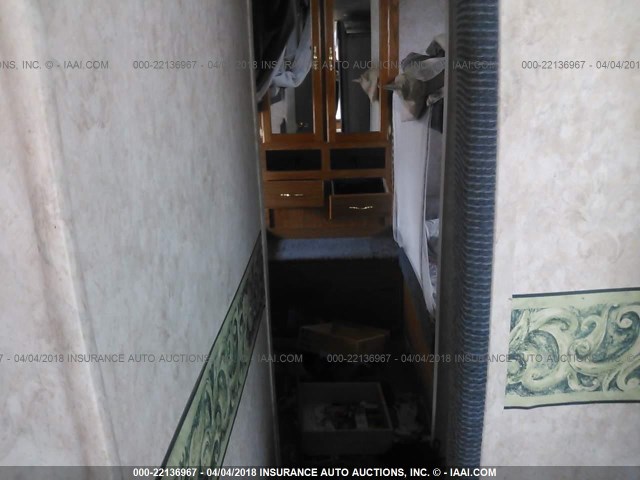 4X4TWDG2X4A233792 - 2004 FOREST RIVER WILDWOOD  白色 照片 8