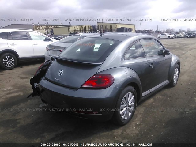 3VWFD7AT9JM709893 - 2018 VOLKSWAGEN BEETLE S/COAST GRAY photo 4