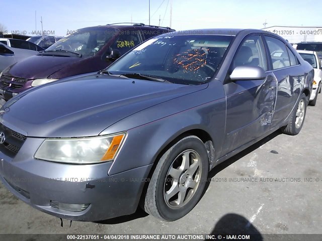 5NPEU46FX6H062921 - 2006 HYUNDAI SONATA GLS/LX SILVER photo 2