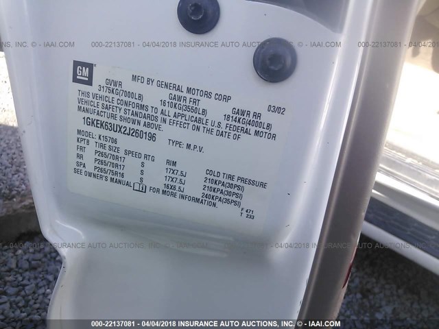 1GKEK63UX2J260196 - 2002 GMC DENALI WHITE photo 9