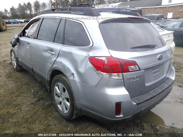 4S4BRBGCXC3201736 - 2012 SUBARU OUTBACK 2.5I PREMIUM SILVER photo 3