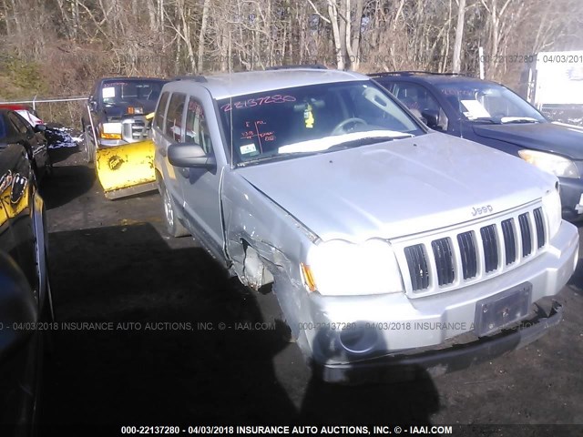 1J4GR48K06C308076 - 2006 JEEP GRAND CHEROKEE LAREDO/COLUMBIA/FREEDOM SILVER photo 1