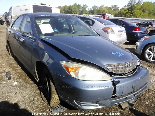 4T1BE32K82U512574 - 2002 TOYOTA CAMRY LE/XLE/SE ღია ლურჯი ფოტო 1