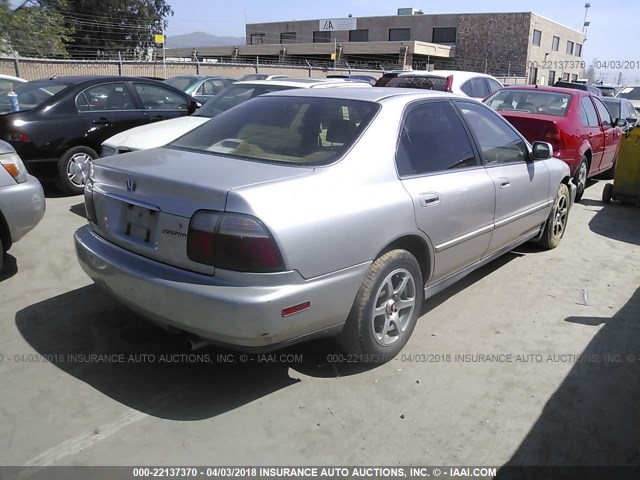 1HGCD5692TA228621 - 1996 HONDA ACCORD VALUE BROWN photo 4