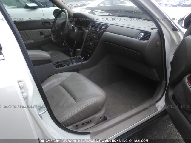 JH4KA9656YC003362 - 2000 ACURA 3.5RL WHITE photo 5