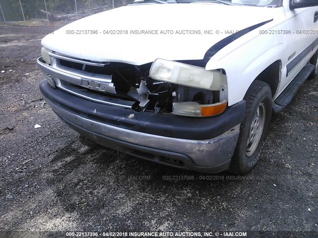 1GNEC13Z23R107006 - 2003 CHEVROLET TAHOE C1500 WHITE photo 6